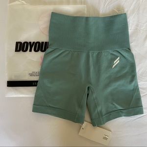 Doyoueven hyperflex shorts